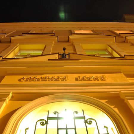 Jičín Pension Imperial Spa מראה חיצוני תמונה