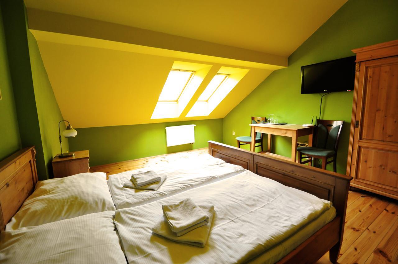 Jičín Pension Imperial Spa מראה חיצוני תמונה