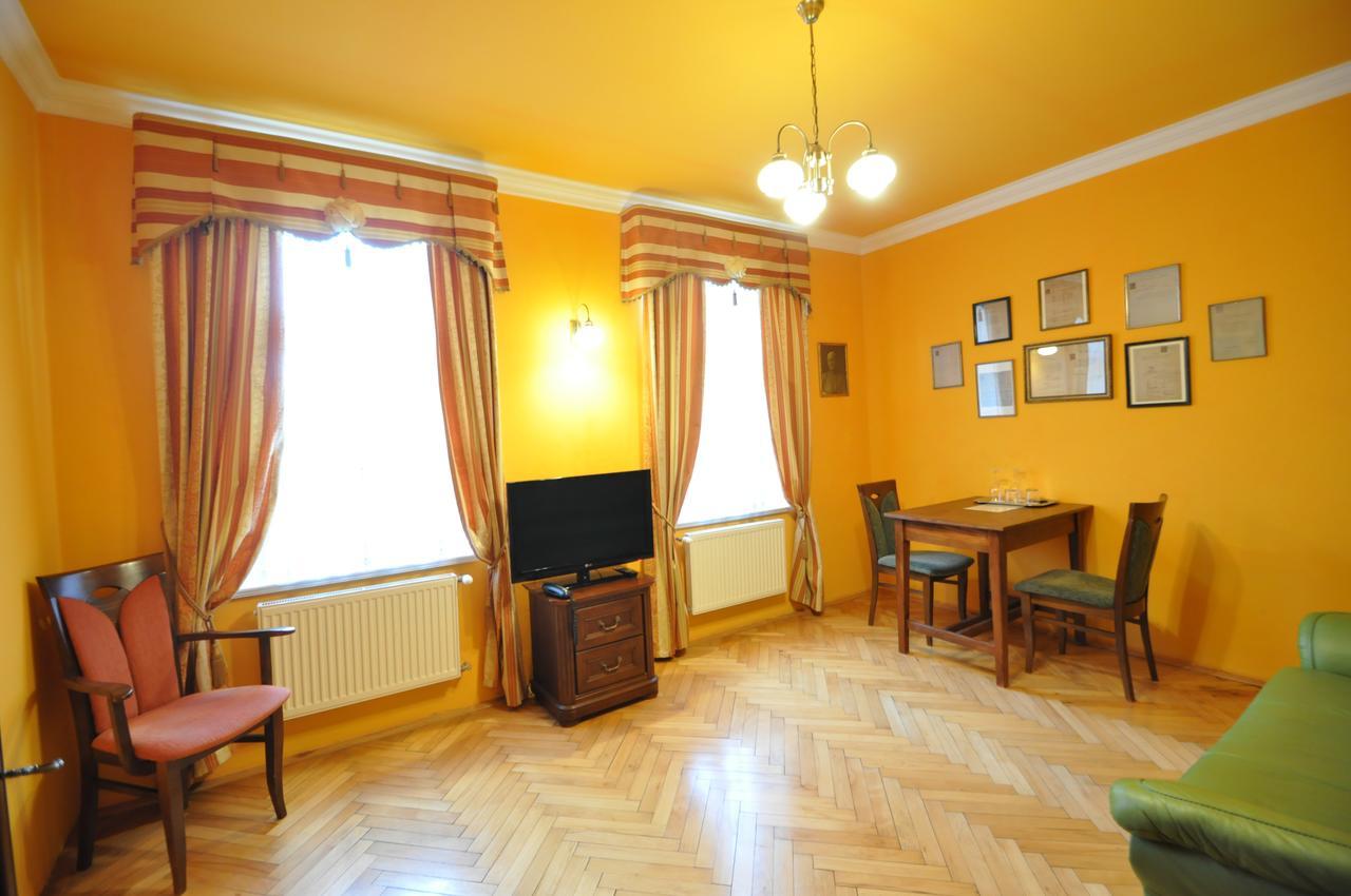 Jičín Pension Imperial Spa מראה חיצוני תמונה